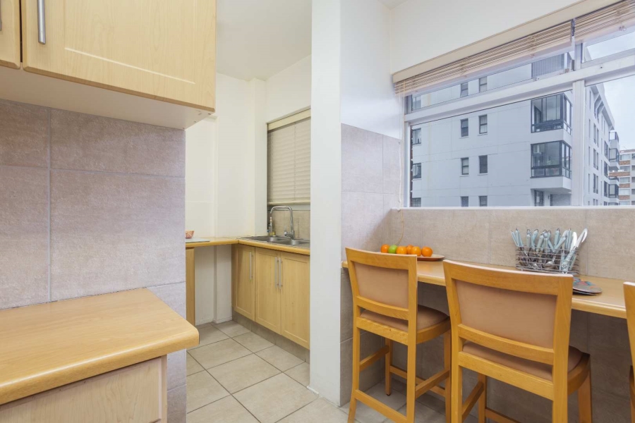 2 Bedroom Property for Sale in Sea Point Western Cape